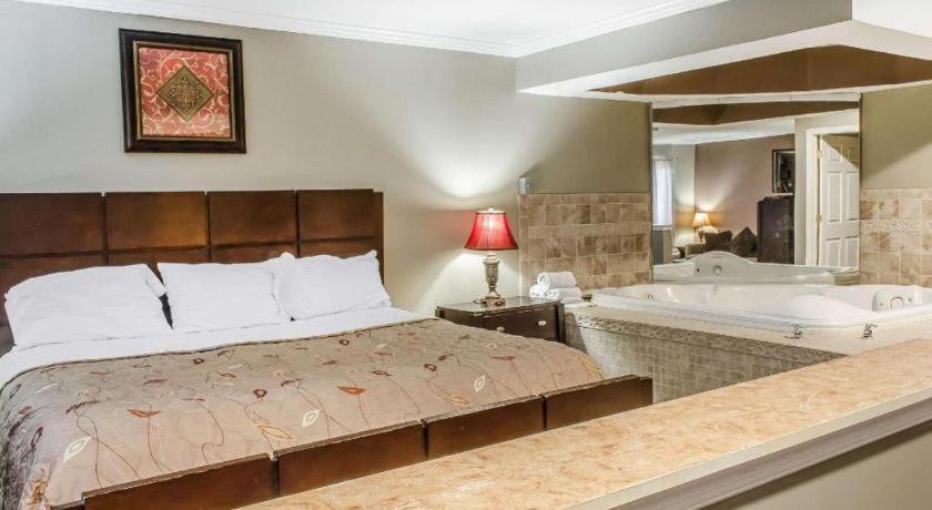 Rodeway Hotel