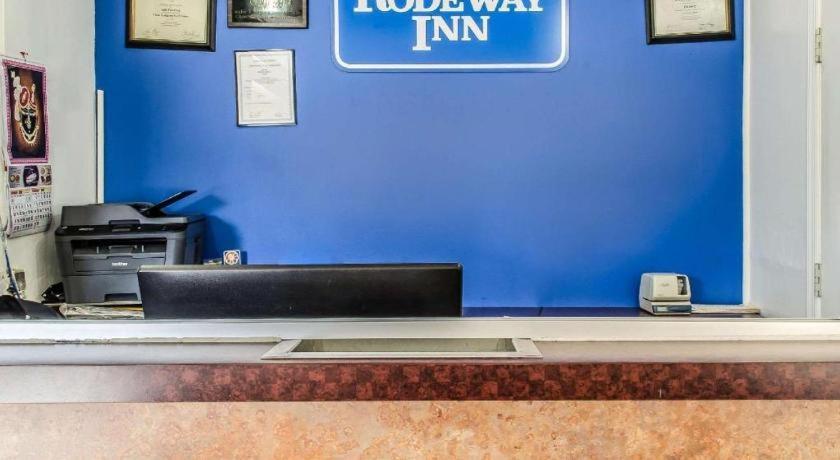 Hotel Rodeway 2*