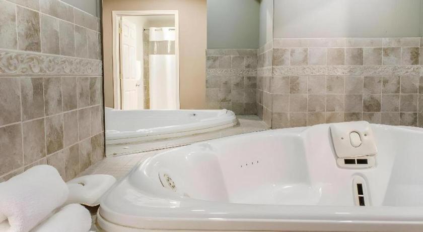 Rodeway Hotel 2*