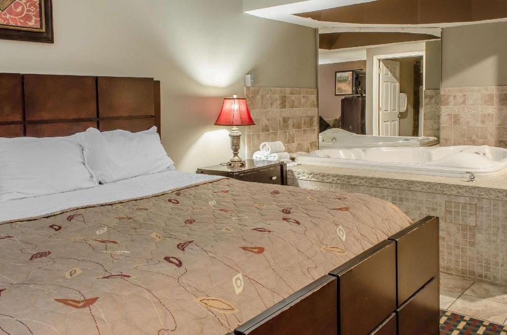 Rodeway Hotel 2*